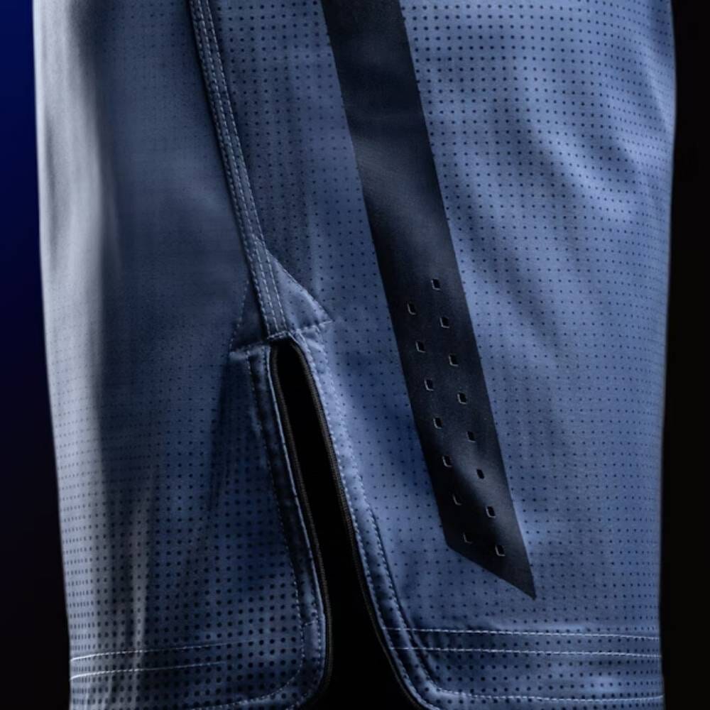 Hayabusa Core 3/4 Thigh Fight Shorts Blue MMA Shorts Hayabusa