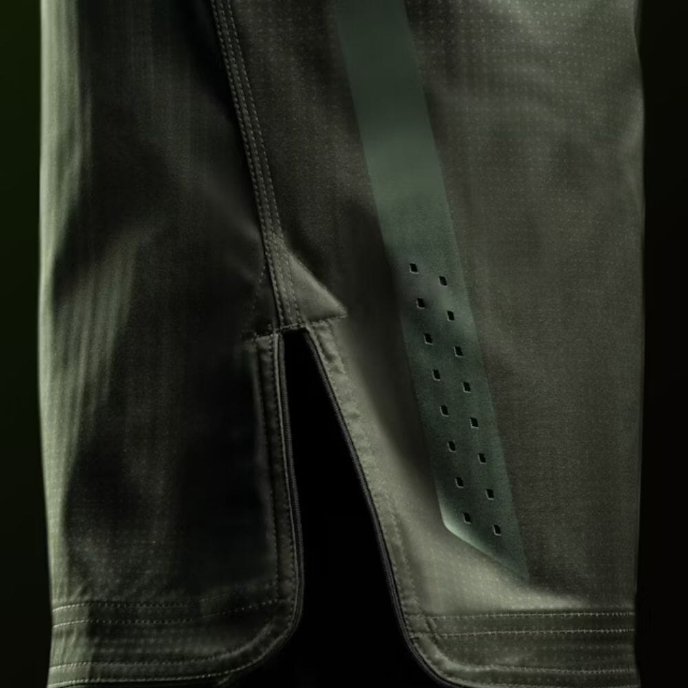 Hayabusa Core 3/4 Thigh Fight Shorts Green MMA Shorts Hayabusa