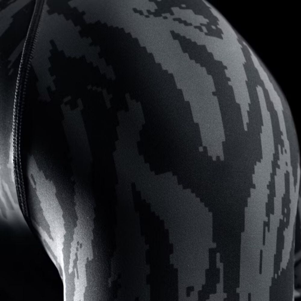 Hayabusa Apex Short Sleeve Rashguard Carbon Black Rashguards Hayabusa